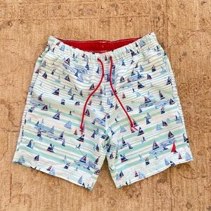 Nautica swim trunks in sailboat motif men’s size small